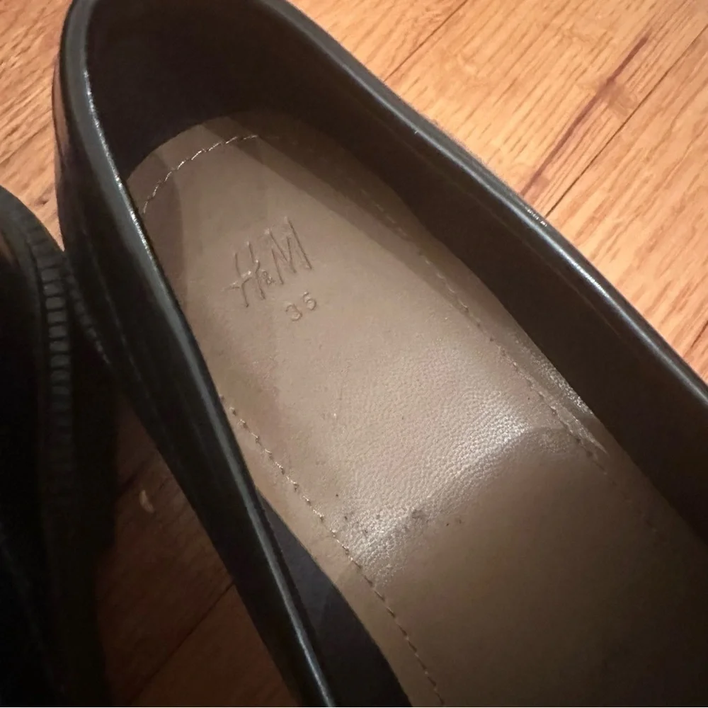 H&M women’s Chunky Black Loafers Size 35